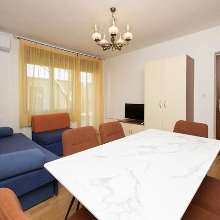3 Bedroom Gorgeous Apartment In 트로기르 외부 사진