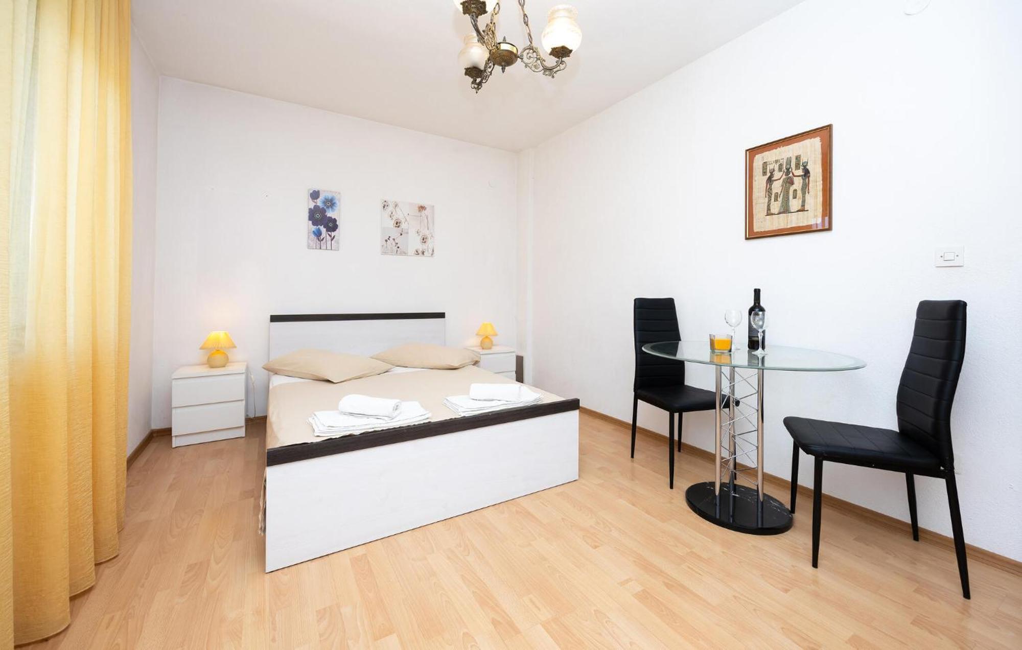3 Bedroom Gorgeous Apartment In 트로기르 외부 사진