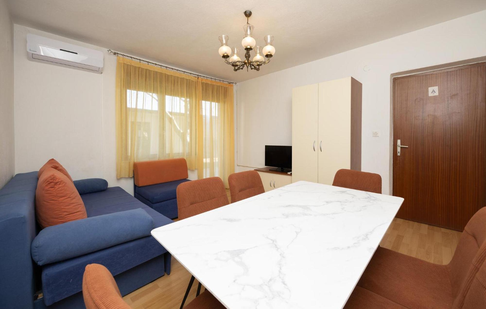 3 Bedroom Gorgeous Apartment In 트로기르 외부 사진